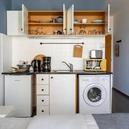 شقة Quartz - Cozy W Balcony In *